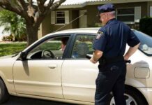 How to Handle It When the Police Pull You Over How to Handle It When the Police Pull You Over