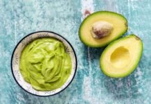 Difference between Guacamole and Avocado Difference between Guacamole and Avocado